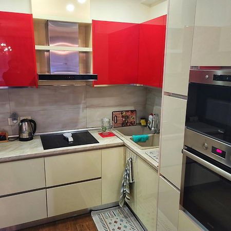 Spacious And Cozy Apartment ติรานา ภายนอก รูปภาพ