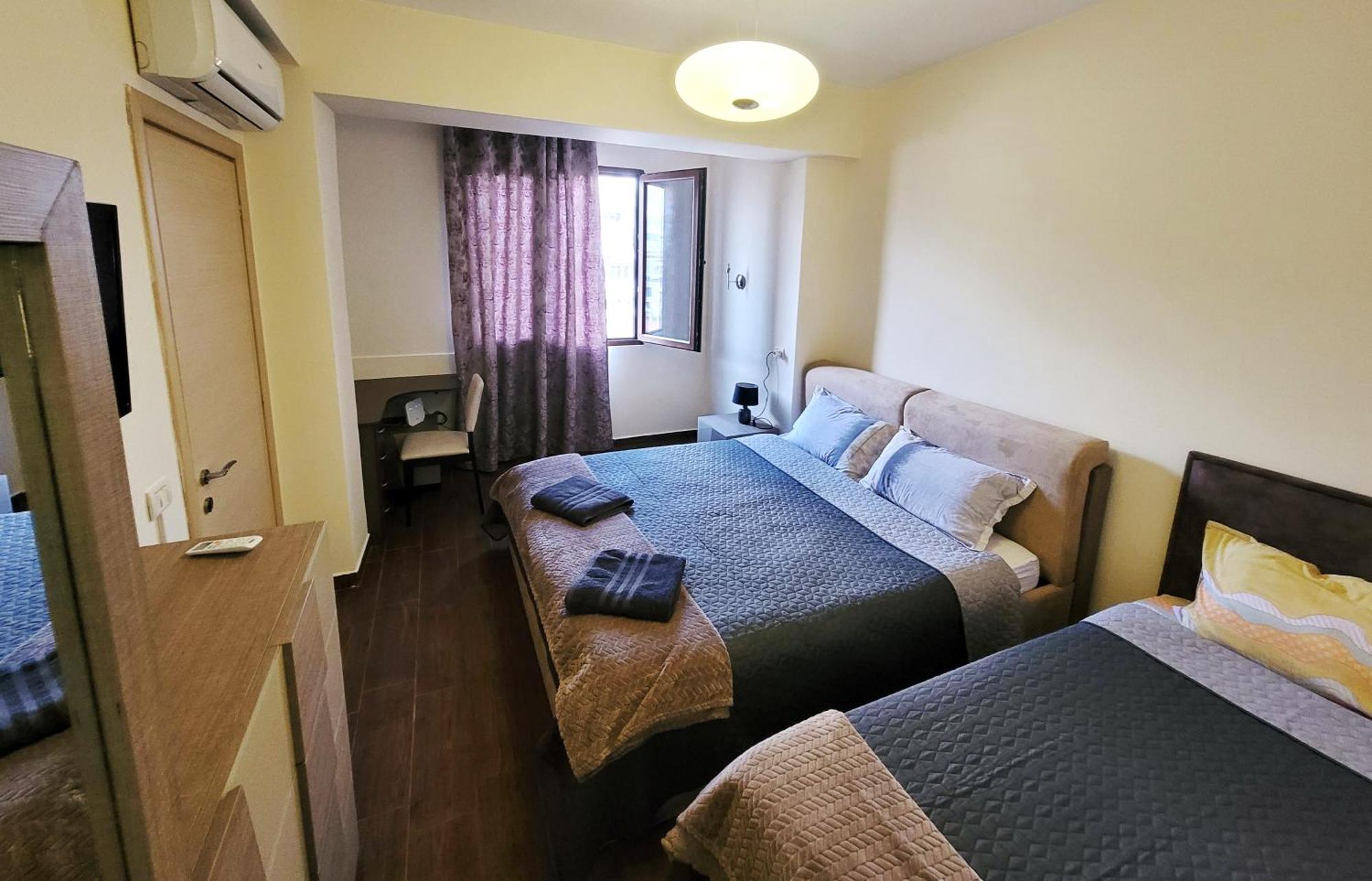 Spacious And Cozy Apartment ติรานา ภายนอก รูปภาพ